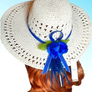 GROOVY GLAM Fancy Blue Rose Floral on White Woven Straw Wide Brim Hat